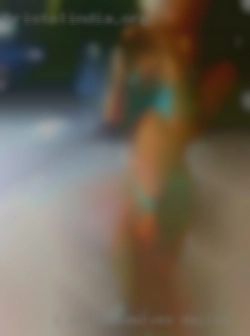 I am a fun and naughty housewives Dallas girl.